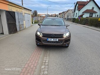 Volkswagen Tuareg 3.0 - 11