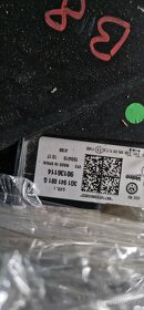 VW Passat B8 , kapota lampy blatníky  výztuha pravé světlo - 11