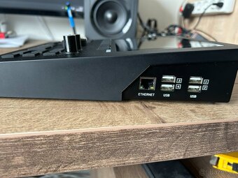 Prodám M-Live Divo base 64 GB - pracovní stanice - 11