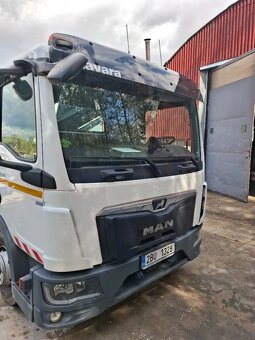 MAN nosič kontejnerů a hydraulickou rukou - 11
