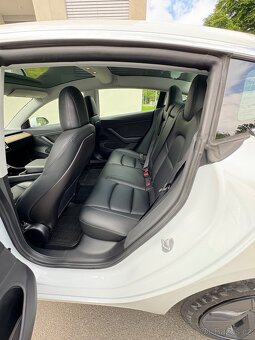 Tesla Model 3 Long Range - 11