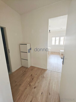 Pronájem bytu 2+kk, 56m2 + balkon 15m2, ul. Hartigova, Praha - 11
