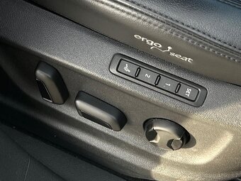 Škoda KODIAQ TDi DSG MATRIX VIRTUAL WEBASTO KAMERA TAŽNÉ - 11