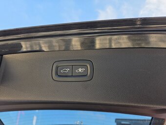 Volvo XC90 B5 Inscription AWD - 11