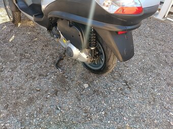 Piaggio mp3 250 LT CZ doklady v ceně - 11