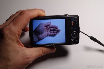 Olympus VG-120 tmavě šedý - 11