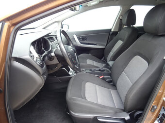 Kia Ceed 1.6GDi,99kW,1majČR,S.kniha,aut.klima,tažné,ESP,HSA - 11