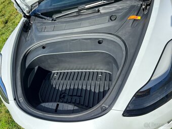 Tesla 3 Performance 9/2021 refresh model - 11