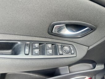 Renault grand scenic 1.4 TCE 96 kw 7 míst - 11