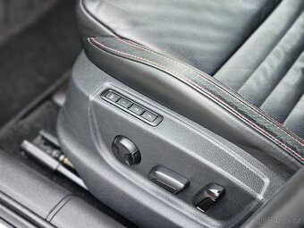 Škoda Octavia III RS 2.0 TDi 135 KW DSG XENON NAVI WEBASTO - 11