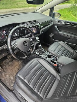 VW Touran 2.0TDI 140kW Highline DSG - 11