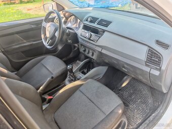 osobní automobil Škoda fabia - 11
