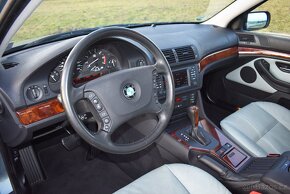 BMW e39 535i,16:9,DVOJITÁ OKNA,EL.VOLANT,SERVISKA BMW - 11