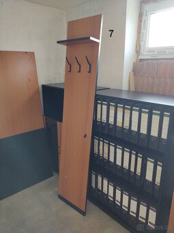 Kancelářský nábytek - 11