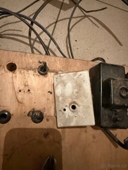 Porcelánové pojistky - 11