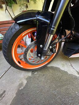 KTM Duke 390 2015 - 11