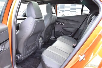 Peugeot 2008 1.5 BlueHDi GT AUTOMAT DPH ČR 1.MAJITEL - 11