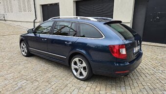Škoda Superb 2.0 TDI, DSG, 2012, Původ ČR - 11