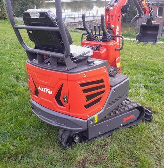 Minirypadlo 1,2 t s hydraulickým palcem - 11