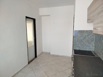 Pronájem bytu 3 + 1 Malnice - 11