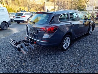 Opel Astra 1. CDTI 2015 - 11