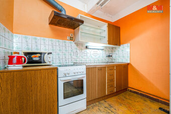 Prodej rodinného domu, 902 m², Stěžery, ul. Zelená - 11