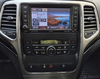 JEEP GRAND CHEROKEE 3.0CRD 177KW  DVD FULL VÝBAVA TAŽNÉ ZAŘ - 11