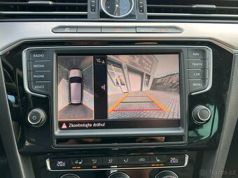Volkswagen Passat 2.0BiTDI 176kW HIGHLINE 4x4 DSG - 11