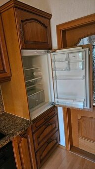 Masivní kuchyňská linka z Německa se spotřebiči - 11