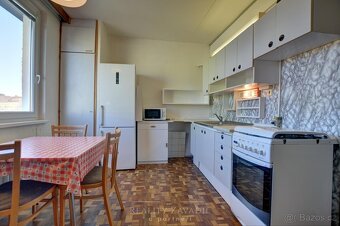 Prodej bytu 3+1, 71 m2, Vrchlabí, ul. Školní - 11