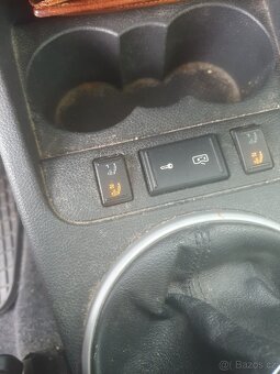 Škoda fabia 2 1.4 benzin 63kW -REZERVACE - 11
