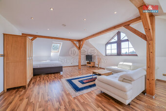 Prodej rodinného domu, 220 m², Cheb Podhrad, ul. U Přehrady - 11