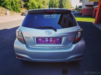 Toyota Yaris, 1.3 i JEN 99000 KM - 11