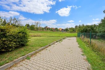 Stavební pozemek Petráveč - 11