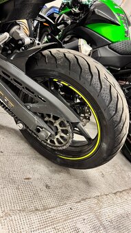 Kawasaki Z900 - po nehodě, vhodná na díly nebo renovaci - 11