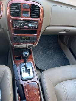 Hyundai Sonata 2,7l, V6, benzín, automat - 11