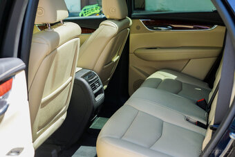 Cadillac XT5 Platinum - 11