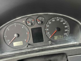 Prodám VW MULTIVAN T5 2.5TDI ( originál bez DPF) - 11