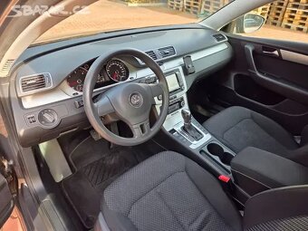 VW Passat 2.0TDI 103kW DSG,navi,serviska,bez koroze - 11