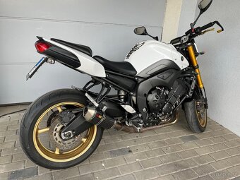 Yamaha FZ8N - 11