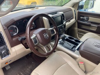 Dodge RAM 1500 Laramie 5,7 V8 LPG - 11