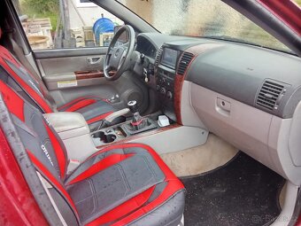 Kia Sorrento - 11