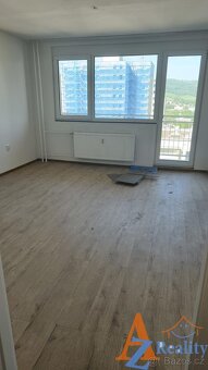 Nabízíme pronájem bytové jednotky 2+1 s lodžií, OV, V Sídliš - 11