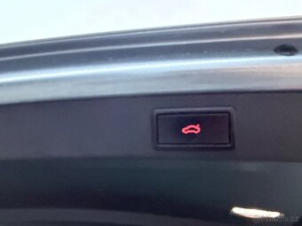 ŠKODA SUPERB L&K 2.0TSI 140KW WEBASTO BENZÍN m2021 - 11