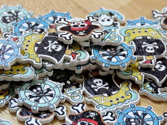 Dřevěné malované knoflíky různé druhy - nové - 11