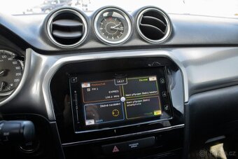 Suzuki Vitara 1.6 VVT Elegance 2WD - 11