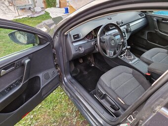 VOLKSWAGEN PASSAT B7 2,0TDI 103 KW - 11