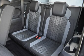 Volkswagen Tiguan Allspace 2.0 TDI 147kW R-LINE TAŽNÉ 7.MÍST - 11