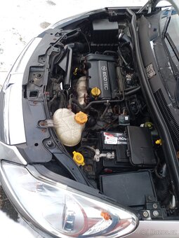 Opel Corsa D 1.4 66 kW – rok 2009 – STK do 06/2026 - 11