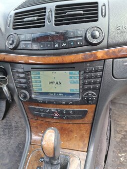 2x Mercedes Benz E 320cdi náhradní díly nebo celek - 11